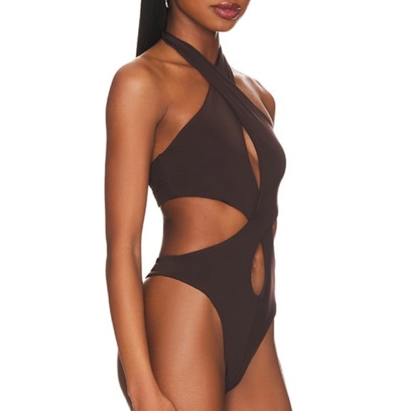 Revolve Superdown chocolate Brown cut out bodysuit - Picture 3 of 9